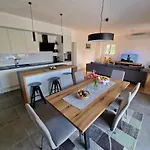 Villa Adria Near Sibenik, 90 Meters From The Sea Jadrija