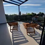 Villa Adria Near Sibenik, 90 Meters From The Sea Jadrija