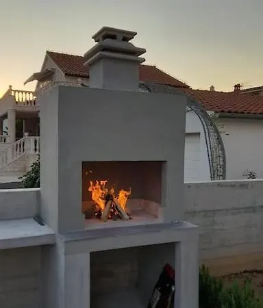 Adria Near Sibenik, 90 Meters From The Sea Vila Jadrija