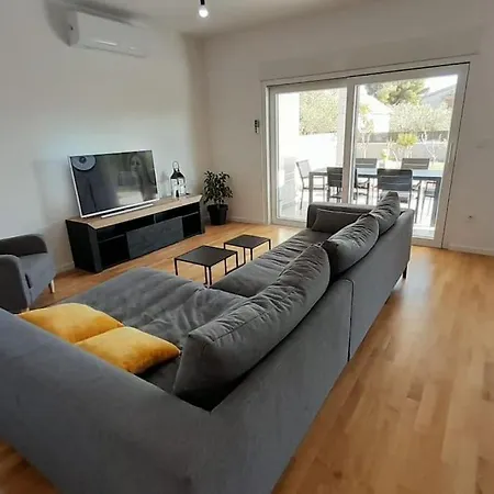 Villa Adria Near Sibenik, 90 Meters From The Sea *