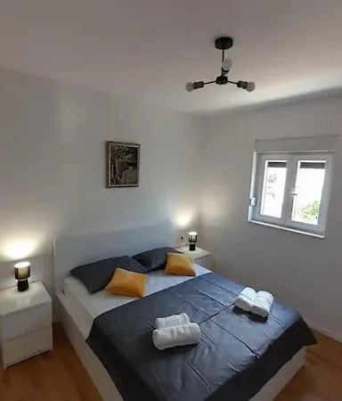 Adria Near Sibenik, 90 Meters From The Sea * Jadrija