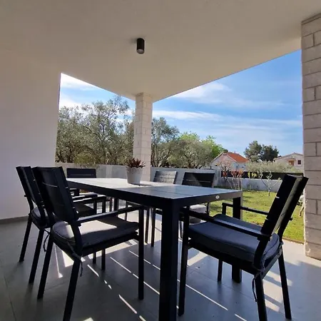 Adria Near Sibenik, 90 Meters From The Sea וילה