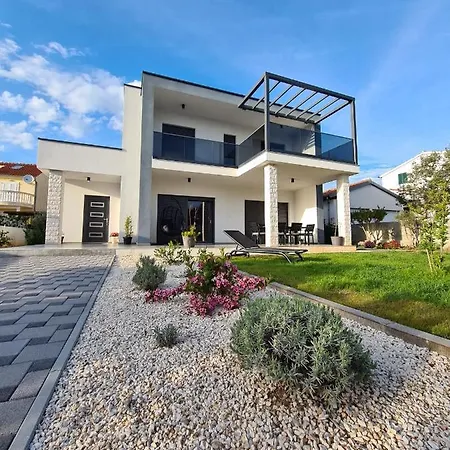 וילה Adria Near Sibenik, 90 Meters From The Sea