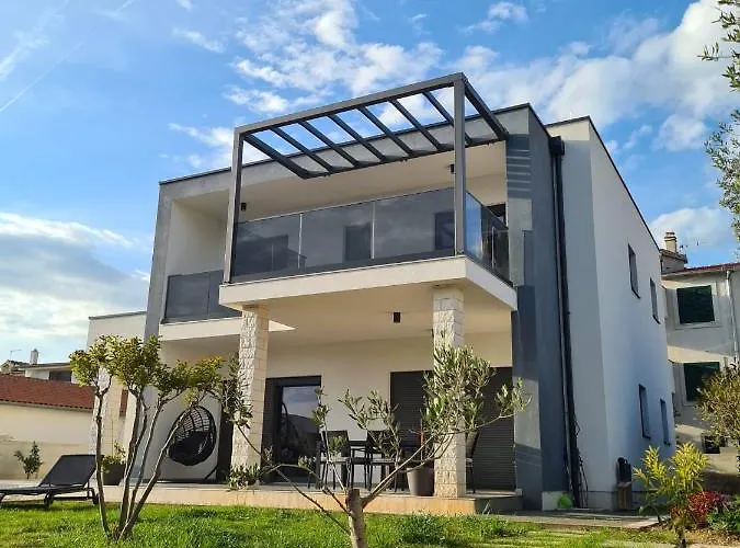 Villa Adria Near Sibenik, 90 Meters From The Sea Jadrija